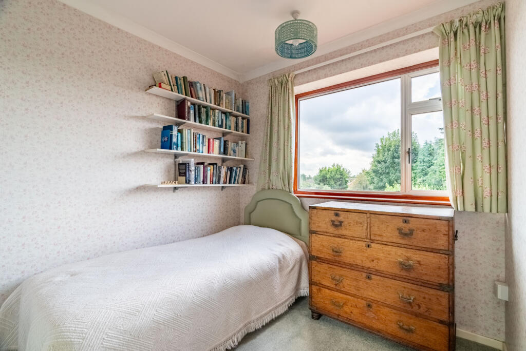 Additional property image - Foxcroft, St. Albans, Hertfordshire, AL1