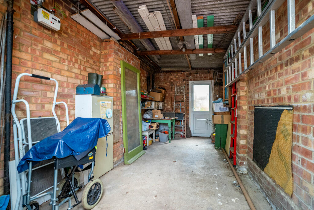 Additional property image - Foxcroft, St. Albans, Hertfordshire, AL1