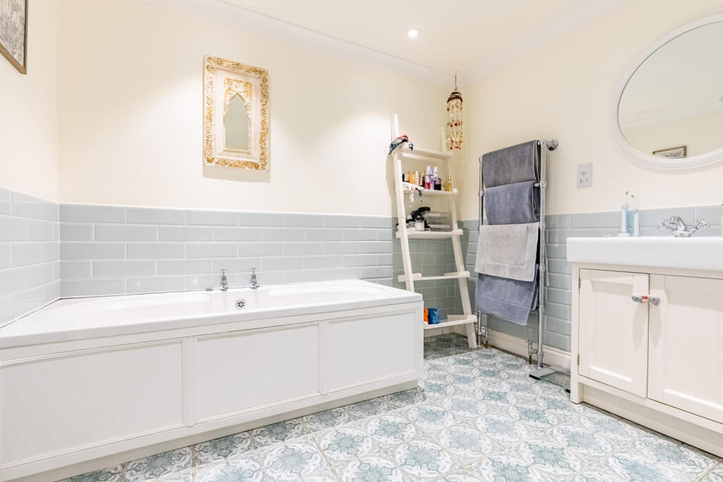 Additional property image - Goldsmith Way, St. Albans, Hertfordshire, AL3