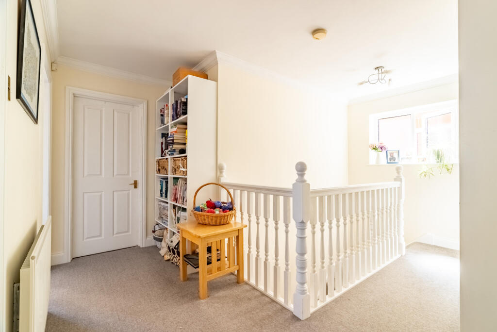 Additional property image - Hawfield Gardens, Park Street, St. Albans, Hertfordshire, AL2