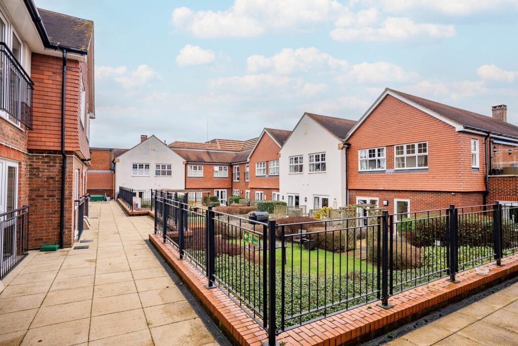 Main image of property: Wordsworth Close, Kings Park, St. Albans, Hertfordshire, AL3