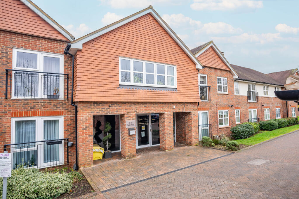 Main image of property: Wordsworth Close, Kings Park, St. Albans, Hertfordshire, AL3