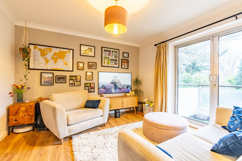 Additional property image - Murton Court, Hillside Road, St. Albans, Hertfordshire, AL1