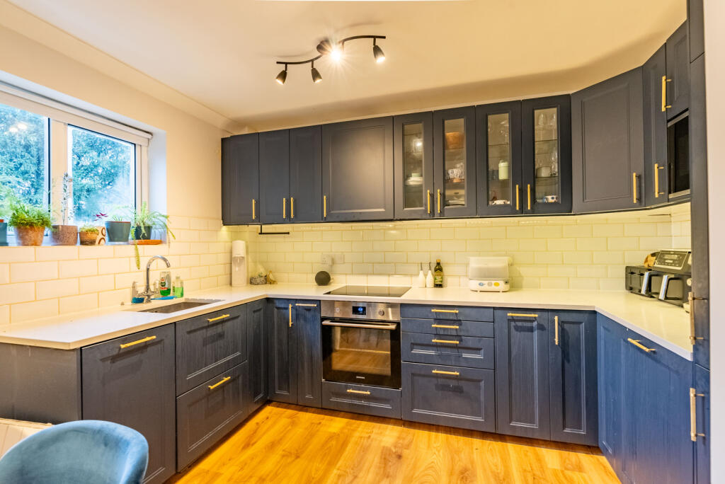 Additional property image - Murton Court, Hillside Road, St. Albans, Hertfordshire, AL1