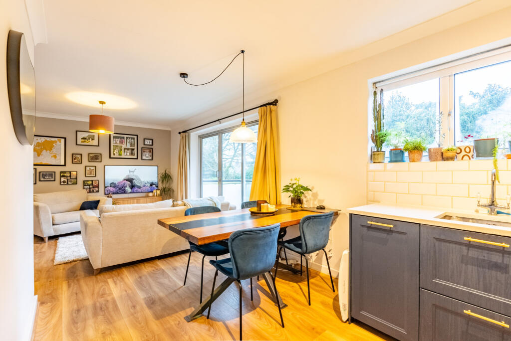 Additional property image - Murton Court, Hillside Road, St. Albans, Hertfordshire, AL1