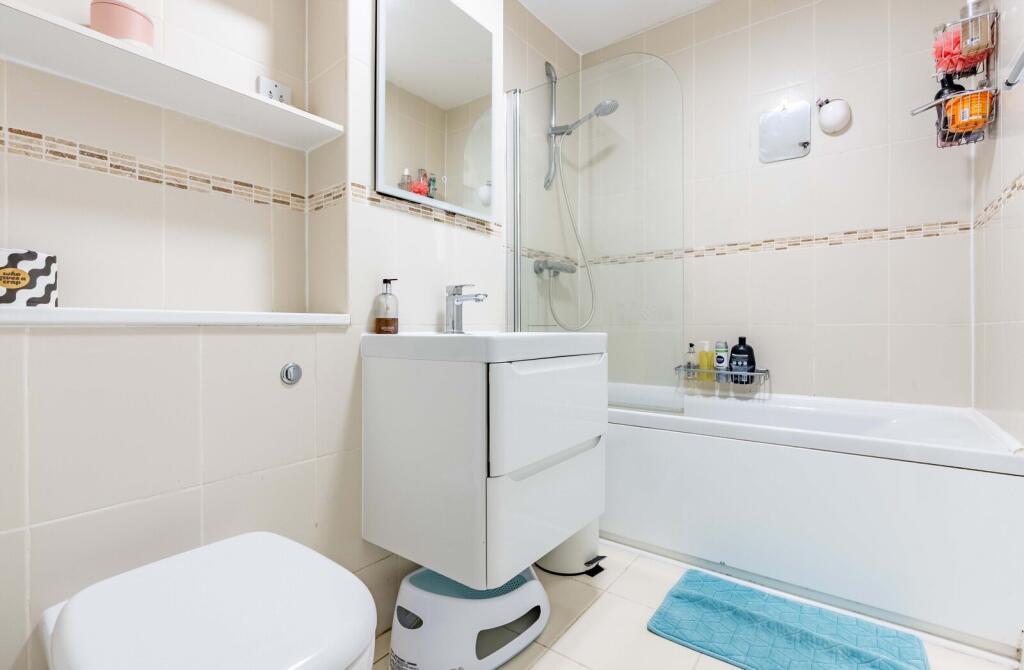 Additional property image - Murton Court, Hillside Road, St. Albans, Hertfordshire, AL1