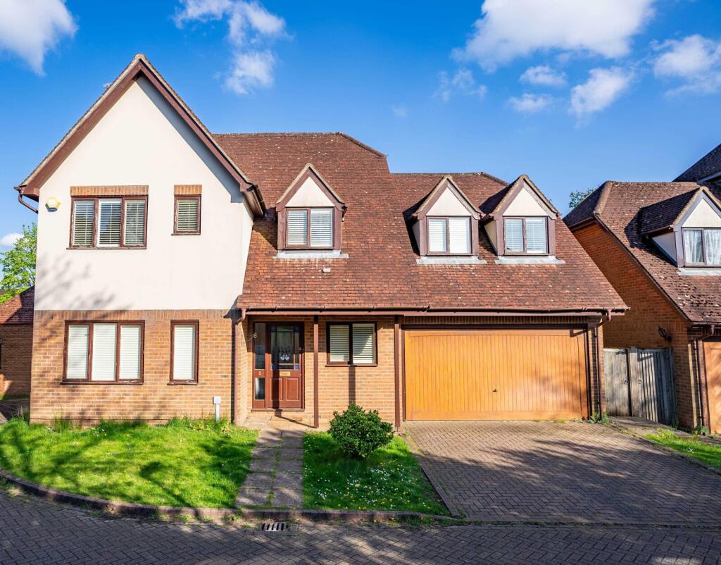 Main image of property: Brinklow Court, St. Albans, Hertfordshire, AL3
