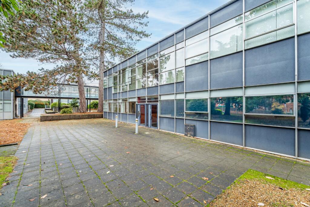 Main image of property: Newsom Place, Hatfield Road, St. Albans, Hertfordshire, AL1