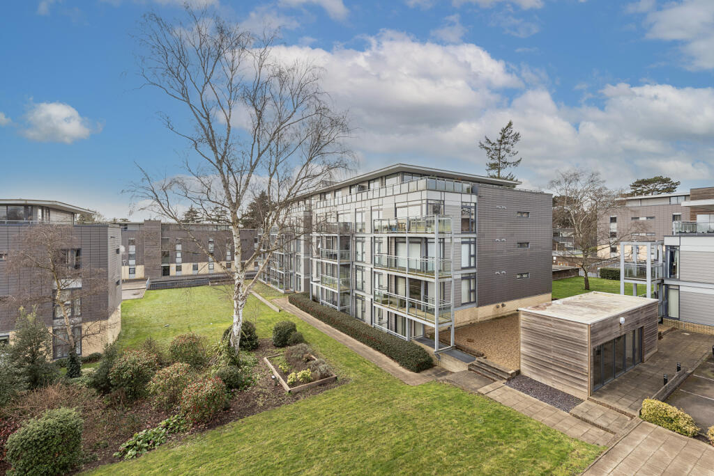 1 bedroom apartment for sale in Oriel Court, Newsom Place, Manor Road