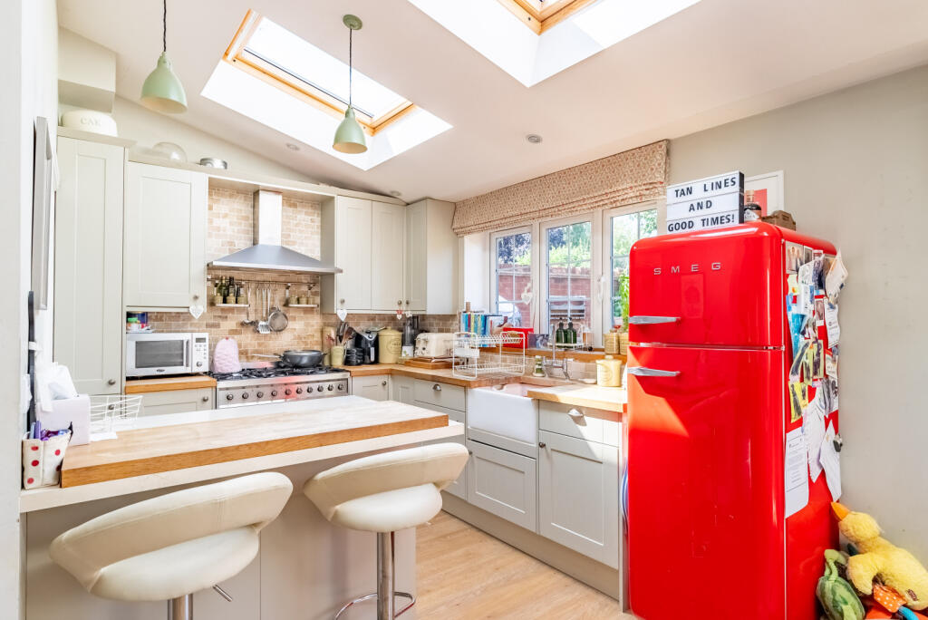 Additional property image - Ver Road, Redbourn, St. Albans, Hertfordshire, AL3