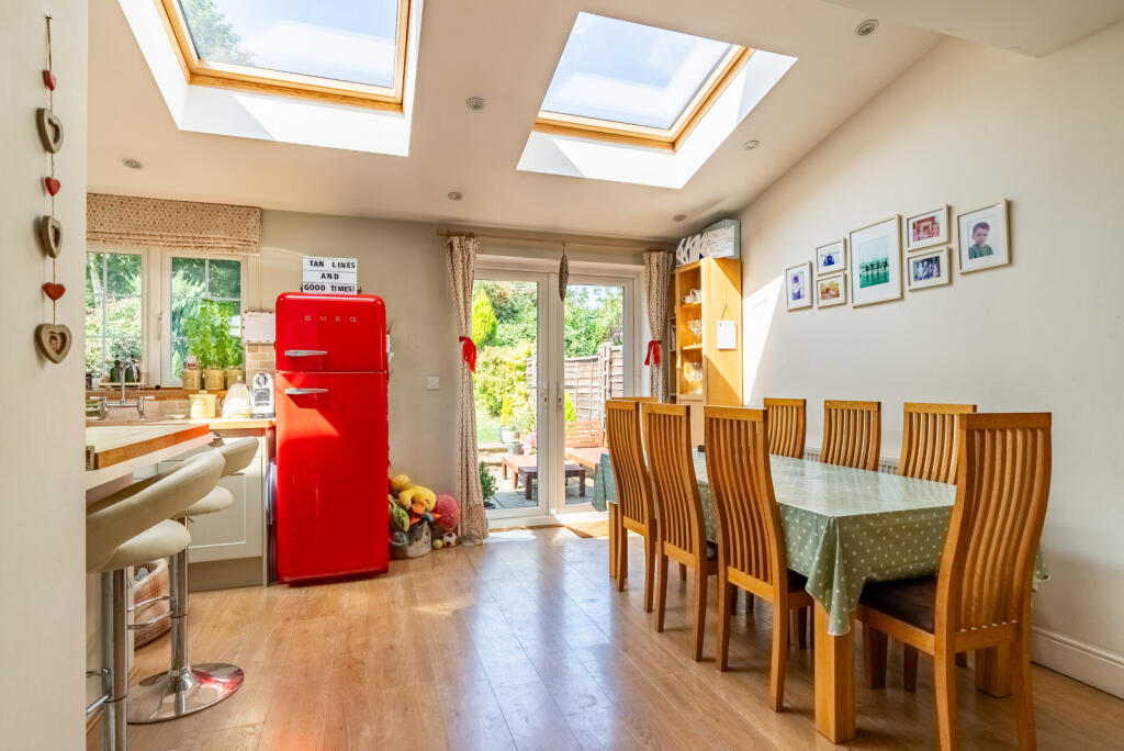 Additional property image - Ver Road, Redbourn, St. Albans, Hertfordshire, AL3