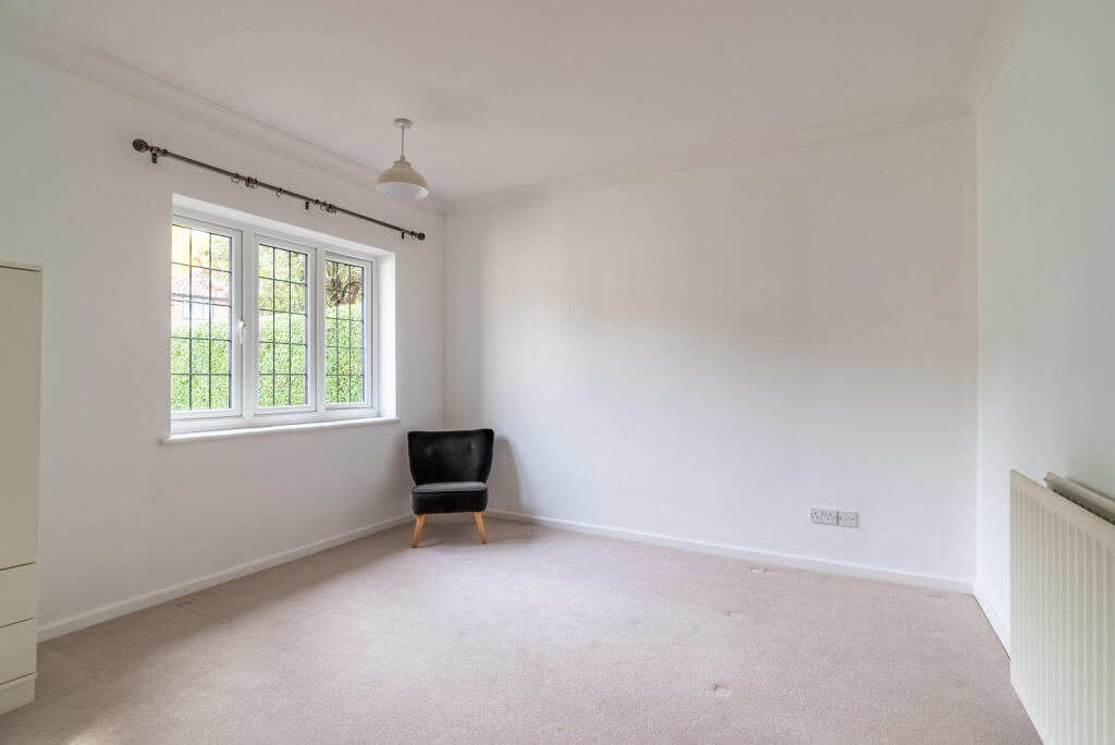 Additional property image - Manland Avenue, Harpenden, Hertfordshire, AL5