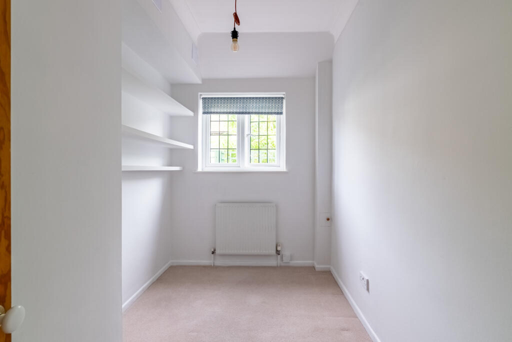 Additional property image - Manland Avenue, Harpenden, Hertfordshire, AL5