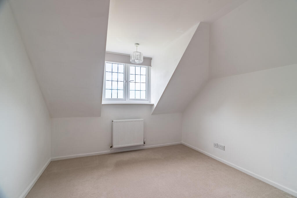 Additional property image - Manland Avenue, Harpenden, Hertfordshire, AL5