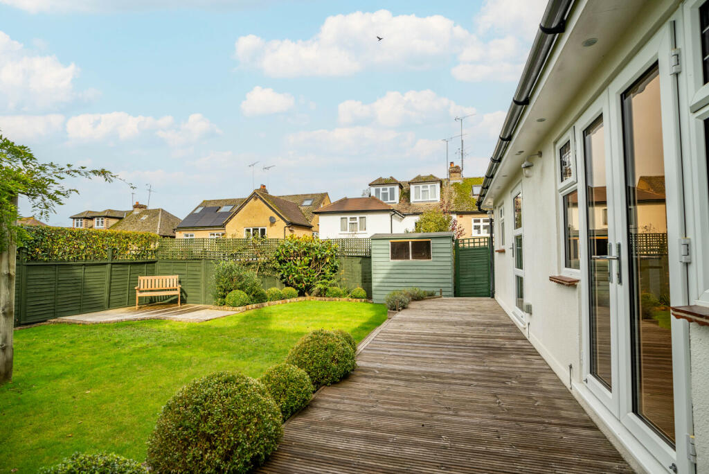 Additional property image - Manland Avenue, Harpenden, Hertfordshire, AL5