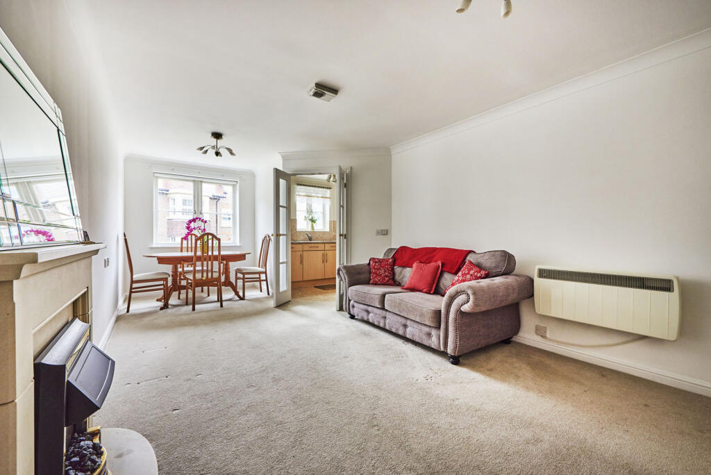 Additional property image - Southdown Road, Harpenden, Hertfordshire, AL5