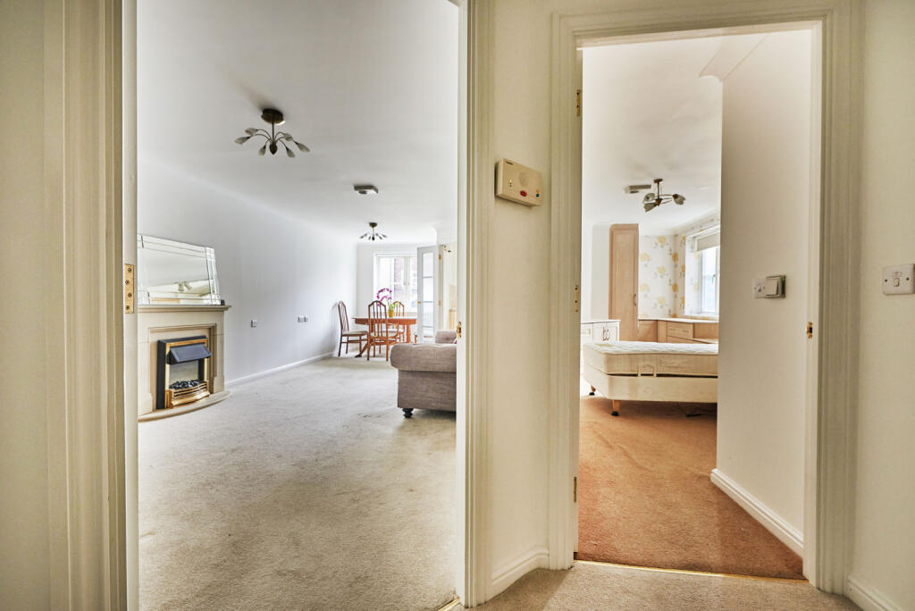 Additional property image - Southdown Road, Harpenden, Hertfordshire, AL5