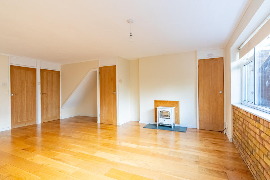 Additional property image - Willow Way, Harpenden, Herts, AL5