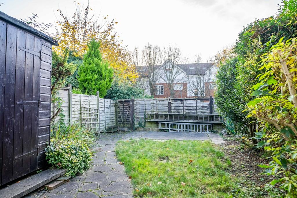 Additional property image - Willow Way, Harpenden, Herts, AL5