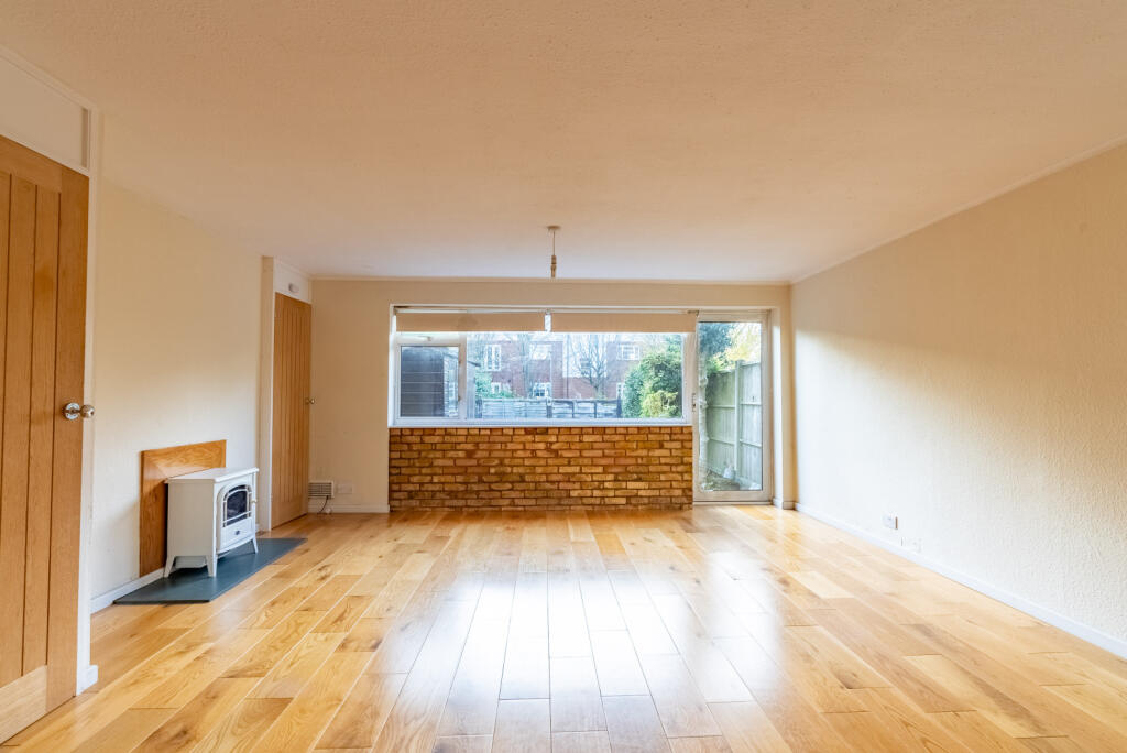 Additional property image - Willow Way, Harpenden, Herts, AL5
