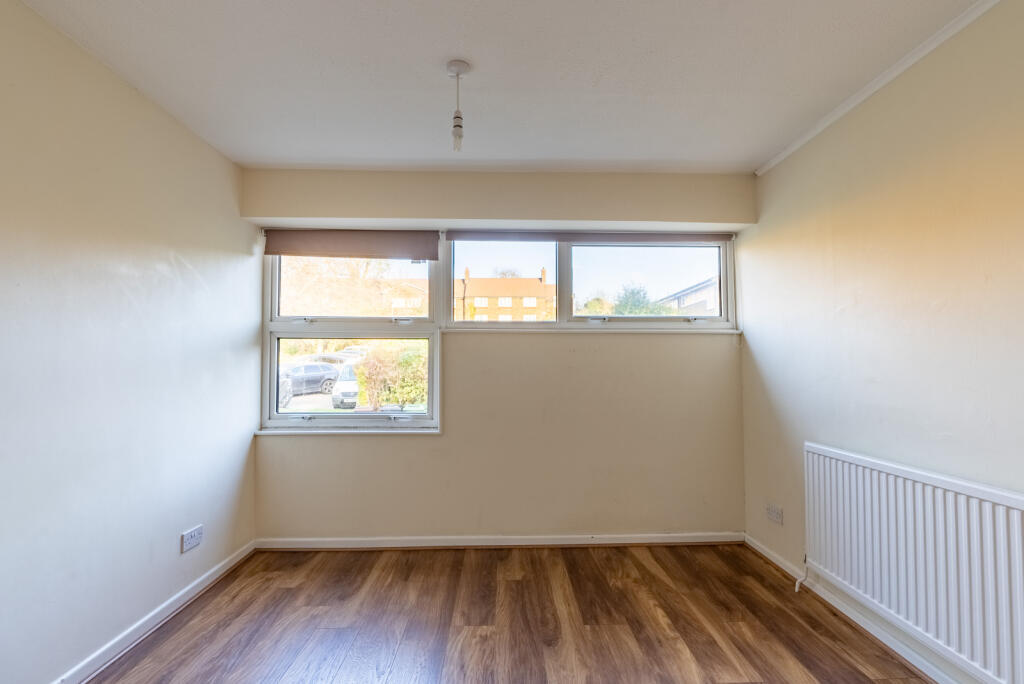 Additional property image - Willow Way, Harpenden, Herts, AL5