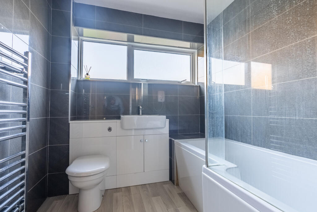 Additional property image - Willow Way, Harpenden, Herts, AL5