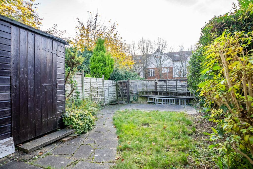 Additional property image - Willow Way, Harpenden, Herts, AL5