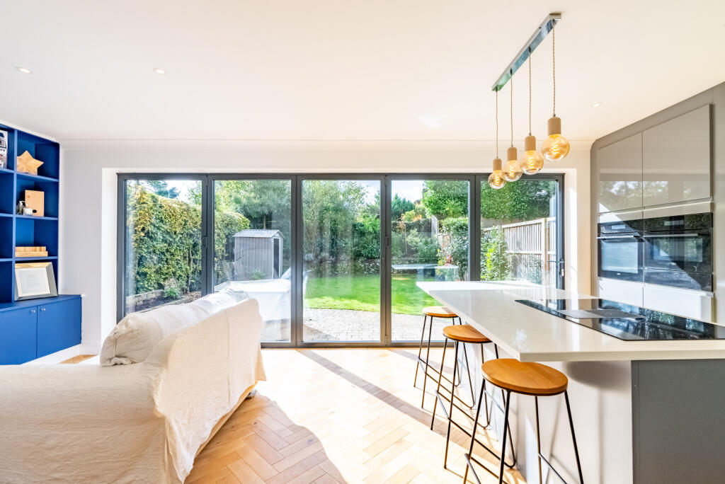 Additional property image - Moreton Avenue, Harpenden, Hertfordshire, AL5