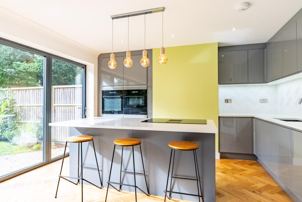 Additional property image - Moreton Avenue, Harpenden, Hertfordshire, AL5