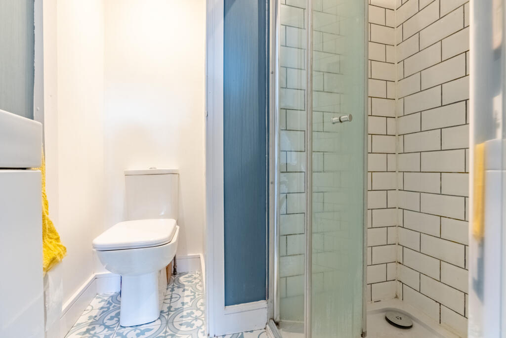 Additional property image - Moreton Avenue, Harpenden, Hertfordshire, AL5