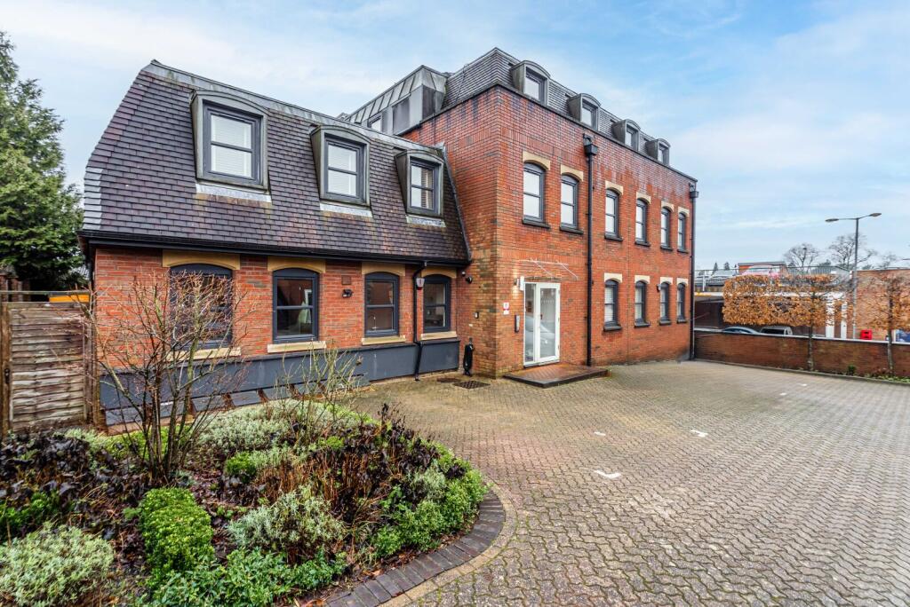 Main image of property: Thompsons Close, Harpenden, Hertfordshire, AL5