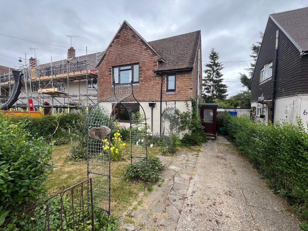 3 bedroom end of terrace house