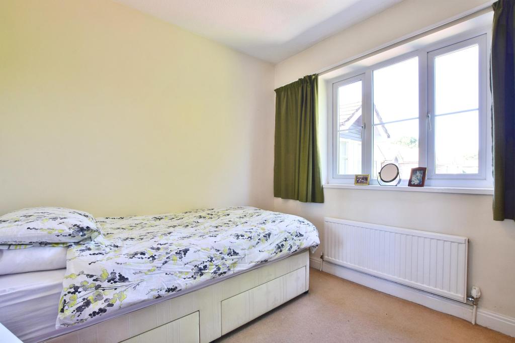 2 bedroom apartment for sale in Woodacres Court, Wilmslow, Cheshire, SK9