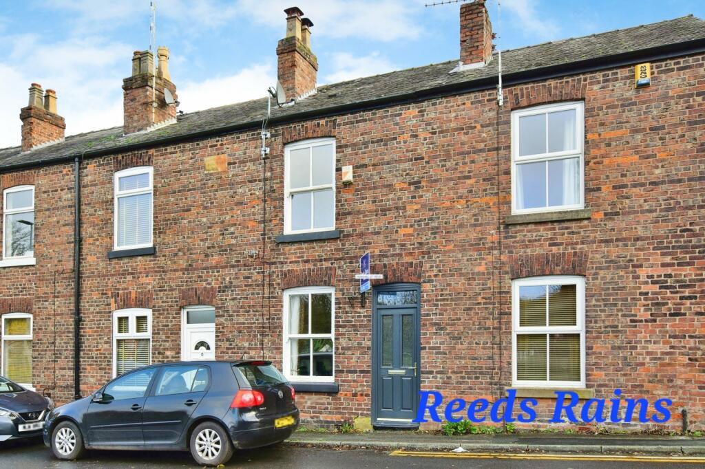 2 bedroom terraced house for sale in Cliff Road, Wilmslow, Cheshire, SK9