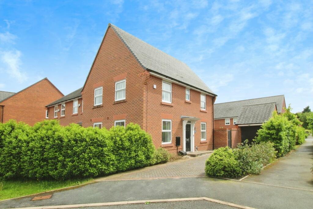 3 bedroom semidetached house for sale in Tanyard Close, Wilmslow