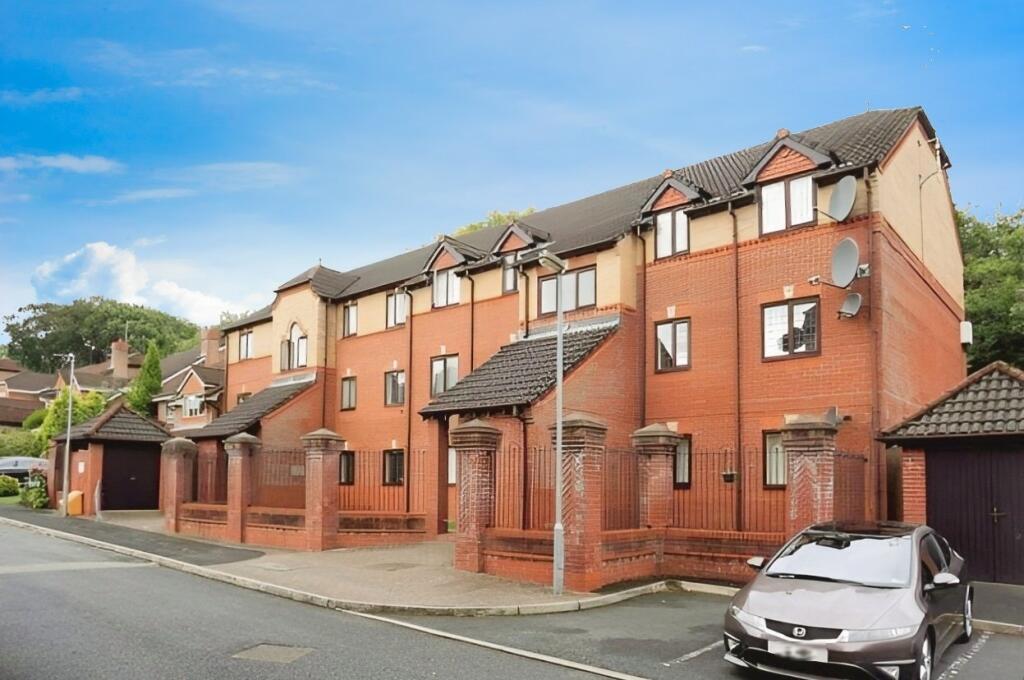 Main image of property: Welland Road, Wilmslow, Cheshire, SK9
