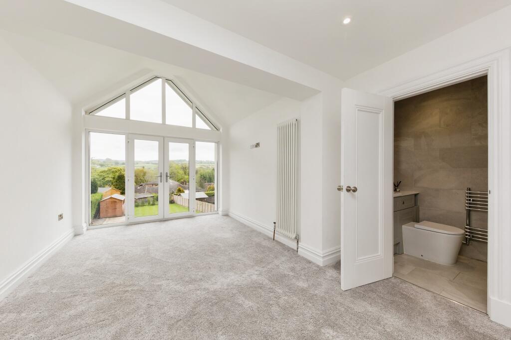 4 bedroom detached house for sale in Congleton Edge Road, Congleton