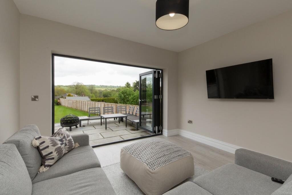 4 bedroom detached house for sale in Congleton Edge Road, Congleton