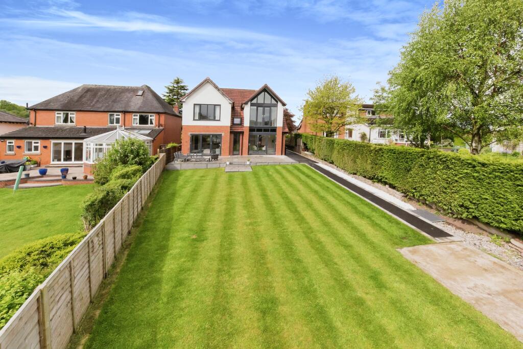 4 bedroom detached house for sale in Congleton Edge Road, Congleton