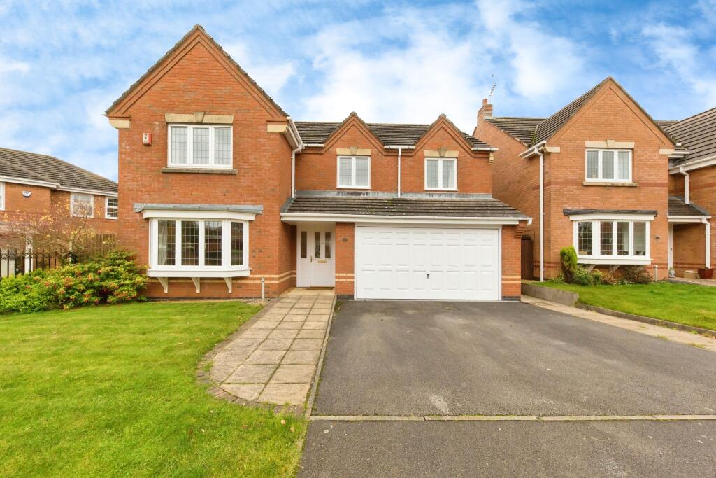 5 bedroom detached house for sale in Oak Drive, Scholar Green, Stokeon
