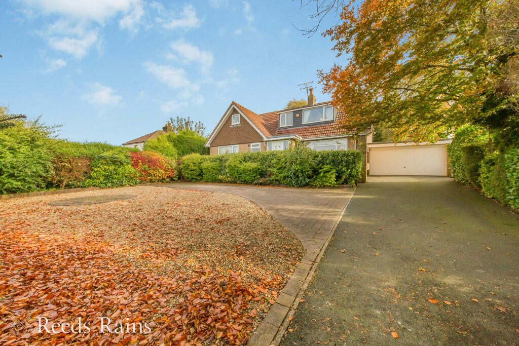 3 bedroom detached house for sale in Conway Road, Knypersley, Stokeon