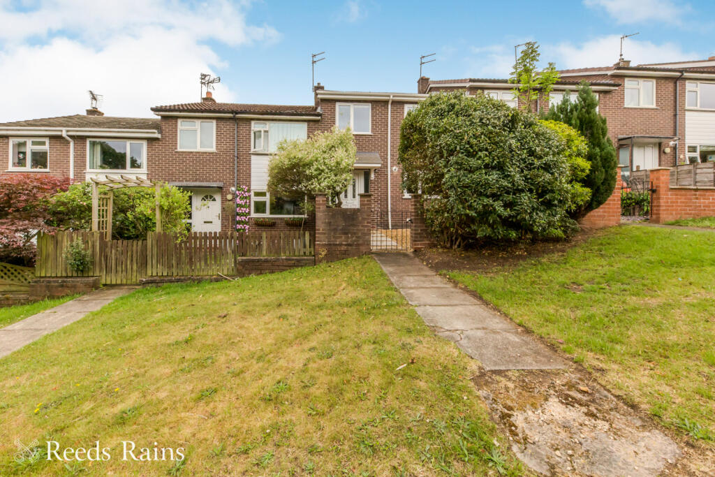 Main image of property: Stoneleigh Close, Macclesfield, Cheshire, SK10