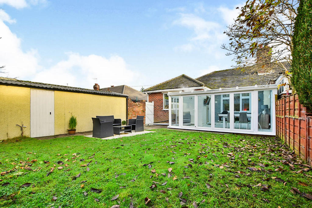 Bedroom Bungalow For Sale In Congleton Road Macclesfield Cheshire Sk