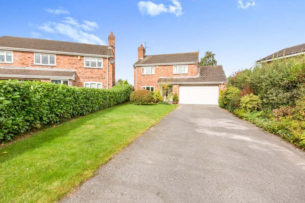 4 bedroom detached house for sale in Church Meadows, Little Leigh
