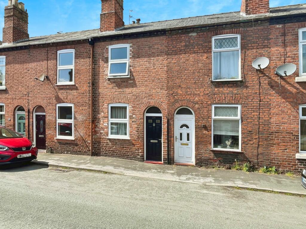 2 bedroom terraced house for sale in Regent Street, Moulton, Northwich