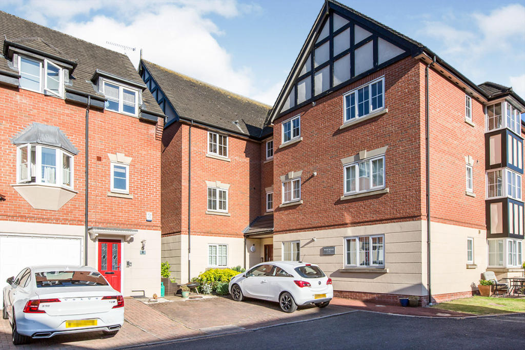 2 bedroom apartment for sale in Moat House, Marine Approach, Northwich