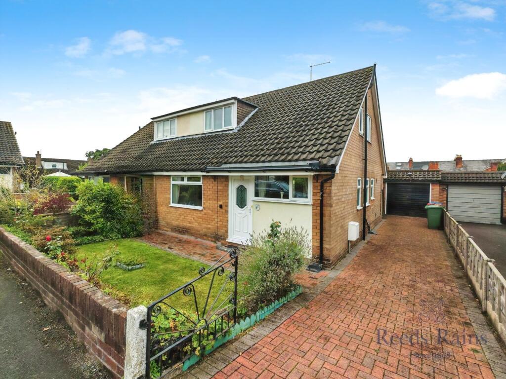 Main image of property: Siddington Avenue, Northwich, Cheshire, CW9