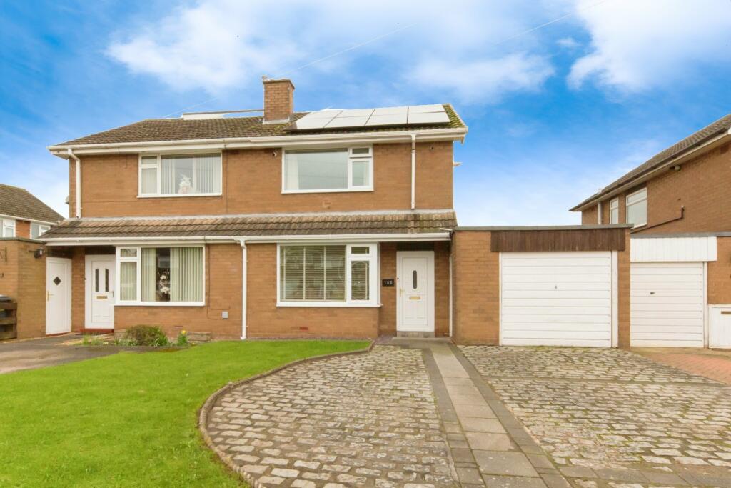 2 bedroom semidetached house for sale in Long Lane South, Middlewich