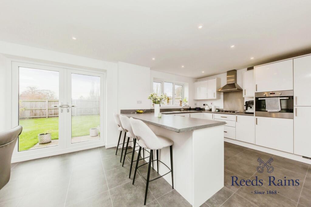 Additional property image - Severn Way, Holmes Chapel, Crewe, Cheshire, CW4