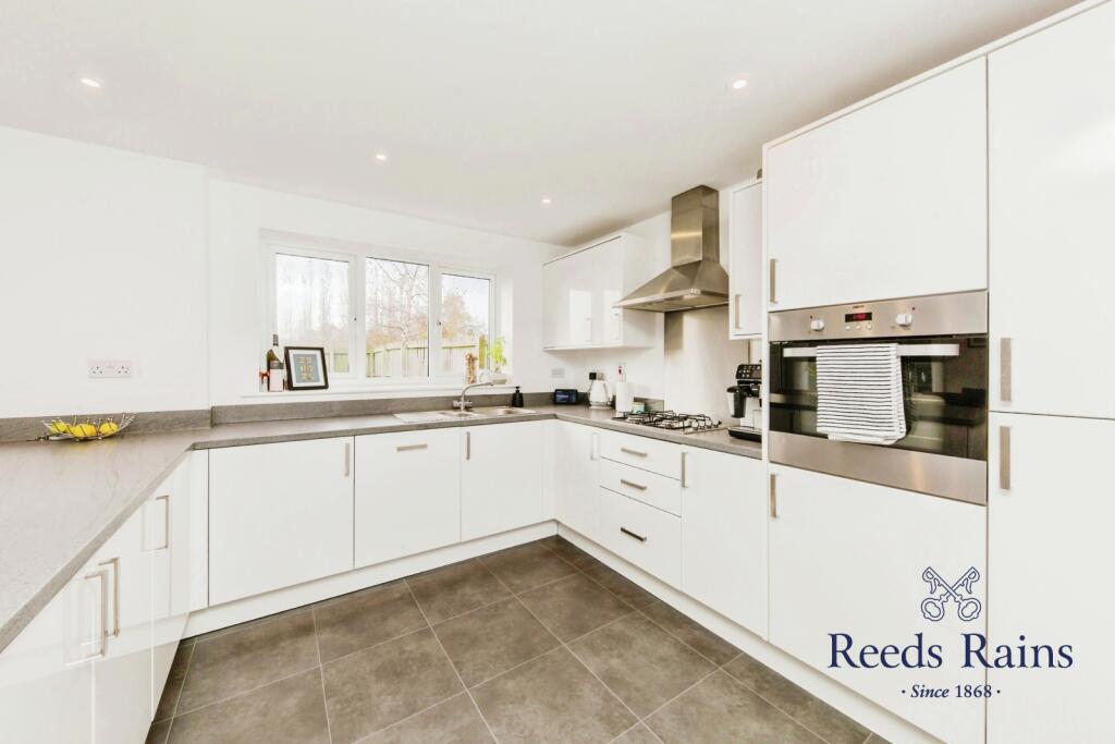 Additional property image - Severn Way, Holmes Chapel, Crewe, Cheshire, CW4